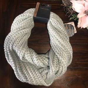 Knitted Pajani Scarf!